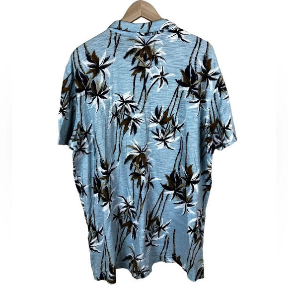 Banana Republic • Blue Palm Tree Cotton Button Down Short Sleeve - Picture 2 of 6